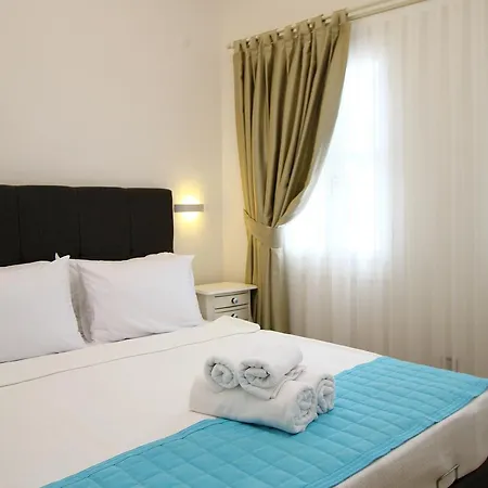 Kale Tas * Cesme